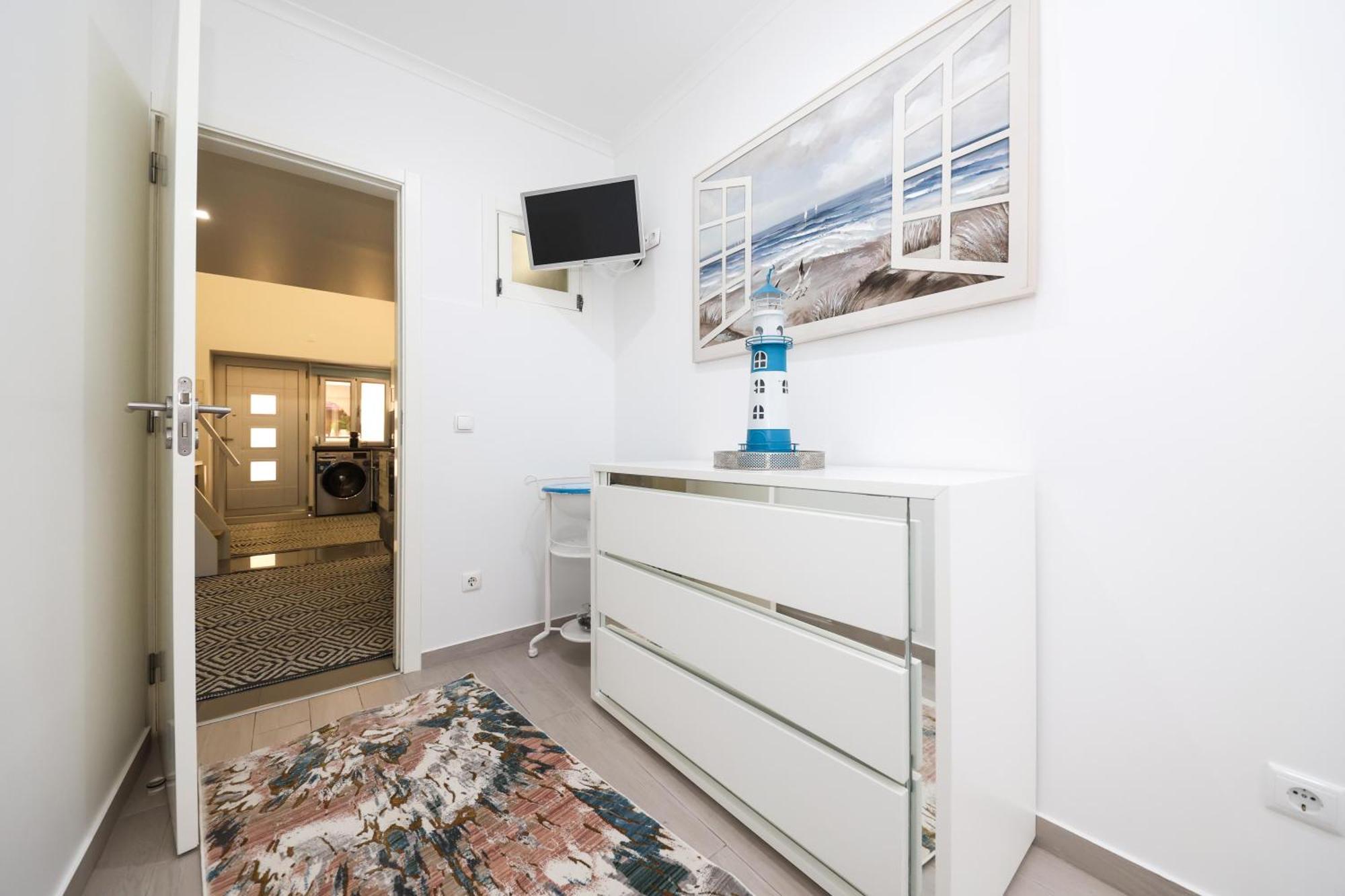 Dina House Apartment